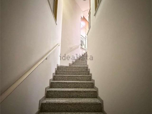 Locale in affitto di 340 m² in Via Chiesa della Salute, 76