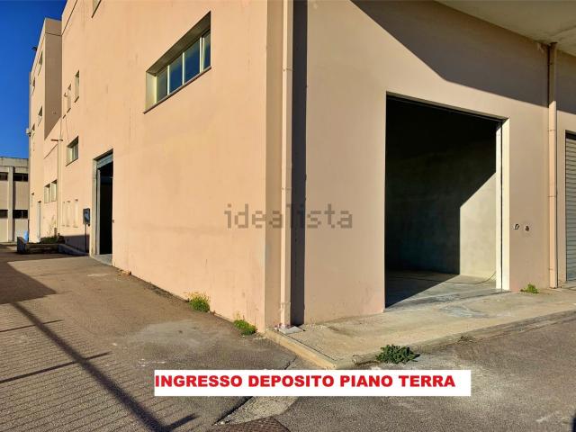 Locale in affitto di 290 m² in Via Pitagora, 9