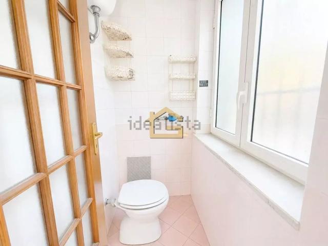 Locale in affitto di 29 m²