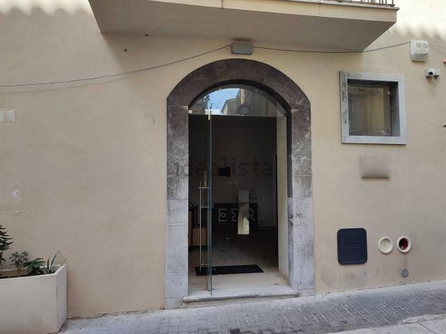Locale in affitto di 29 m²