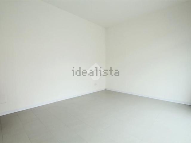 Locale in affitto di 33 m² in Strada Statale 9 Via Emilia, 18