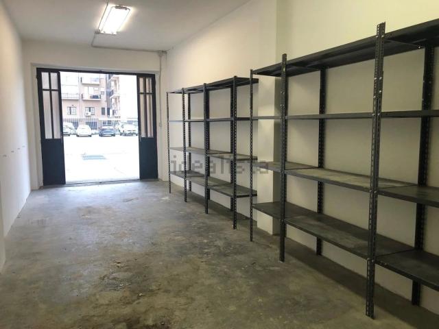 Locale in affitto di 33 m² in Via Dario Scaglione