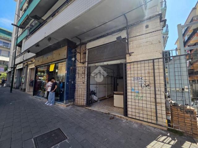 Locale in affitto di 33 m² in Via Nicolò Garzilli, 9