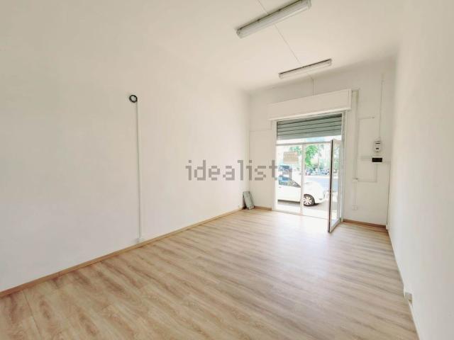 Locale in affitto di 33 m²