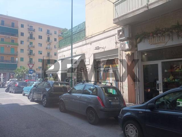 Locale in affitto di 33 m²