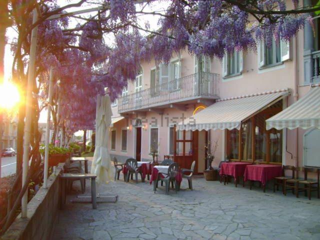 Locale in affitto di 300 m²