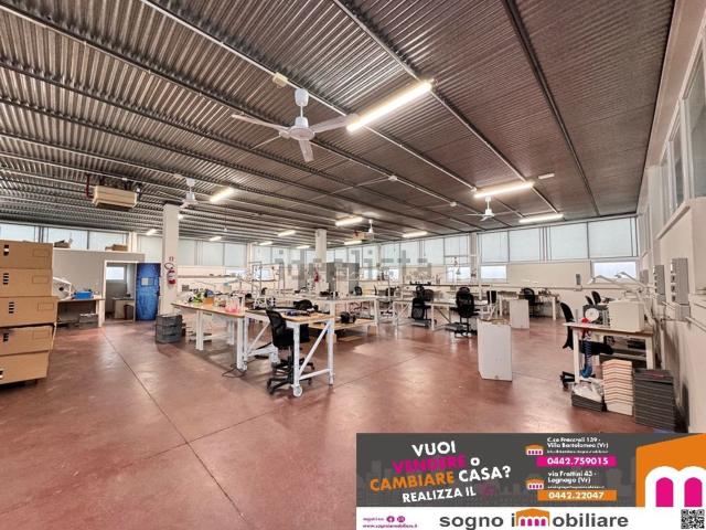 Locale in affitto di 300 m² in Via Luigi e Antonio Bellini