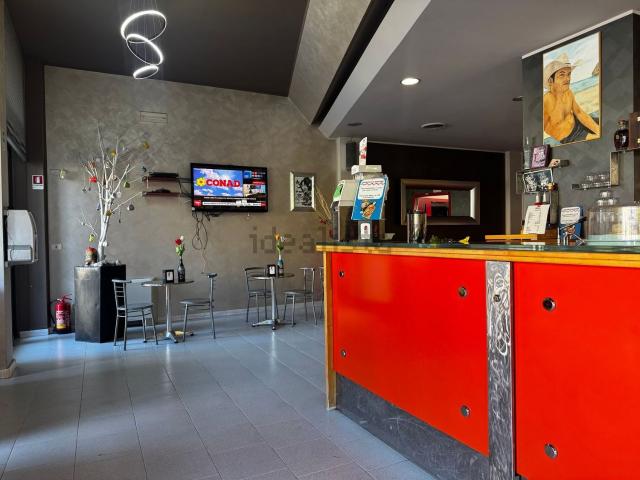Locale in affitto di 300 m² in Viale Bruno Buozzi, 149