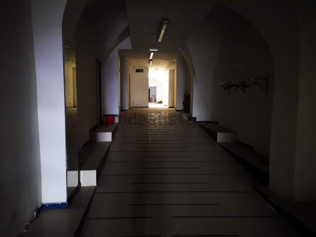 Locale in affitto di 300 m² in Corso Italia, 58