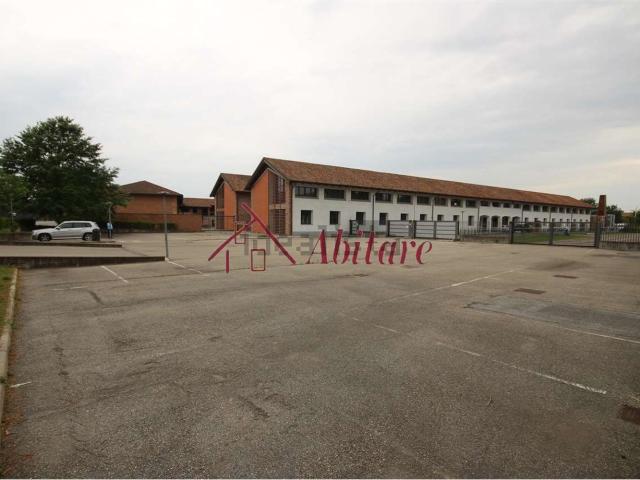 Locale in affitto di 300 m² in Corso Piave, 182