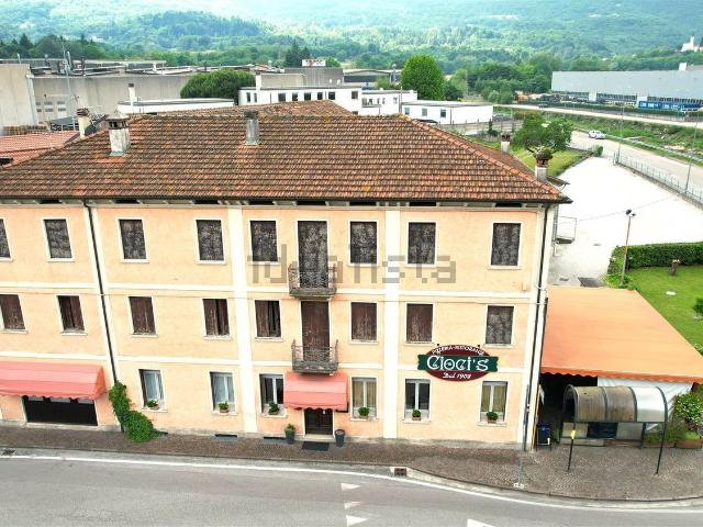 Locale in affitto di 302 m² in Via Venini, 2