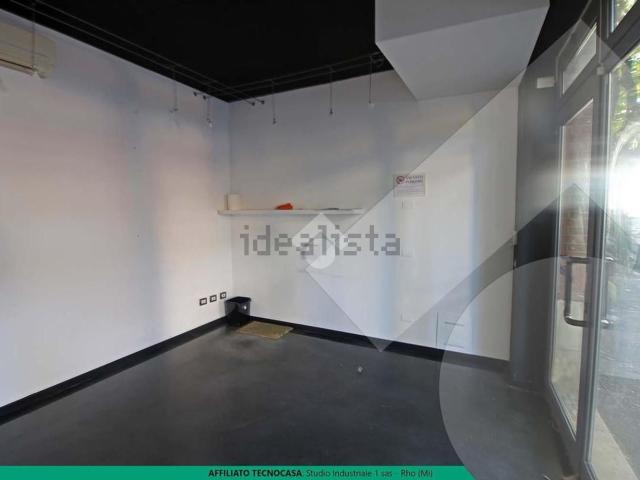Locale in affitto di 30 m² in Corso Giuseppe Garibaldi, 76