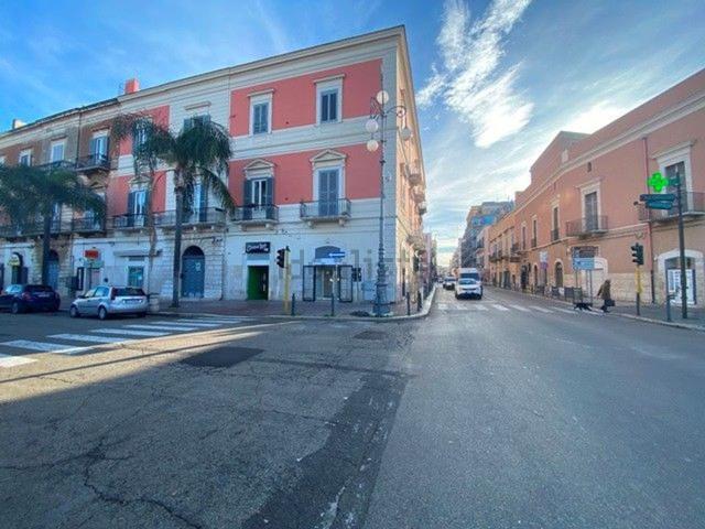Locale in affitto di 30 m² in Piazza Vittorio Emanuele