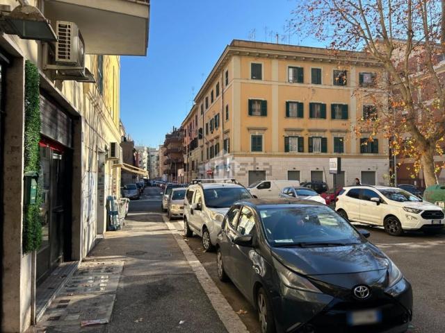 Locale in affitto di 30 m² in Piazza del Quadraretto, 31
