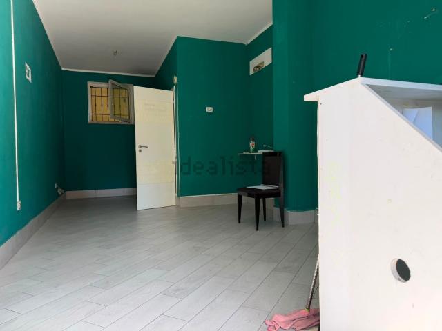 Locale in affitto di 30 m² in Strada Provinciale Madonnelle