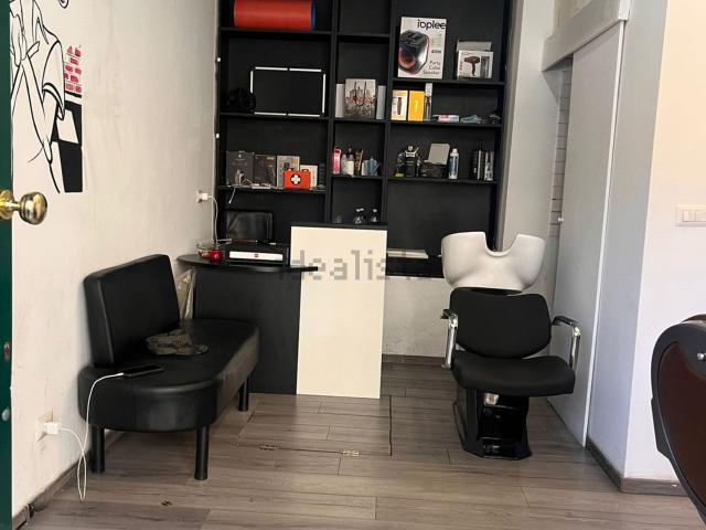 Locale in affitto di 30 m² in Via Teodosio, 66
