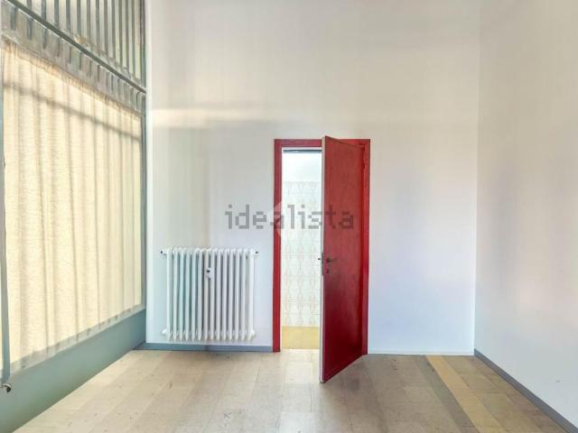 Locale in affitto di 30 m² in Via Alessandro Manzoni, 21