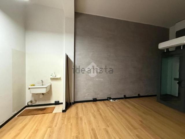 Locale in affitto di 30 m² in Via Alessandro Lamarmora, 61