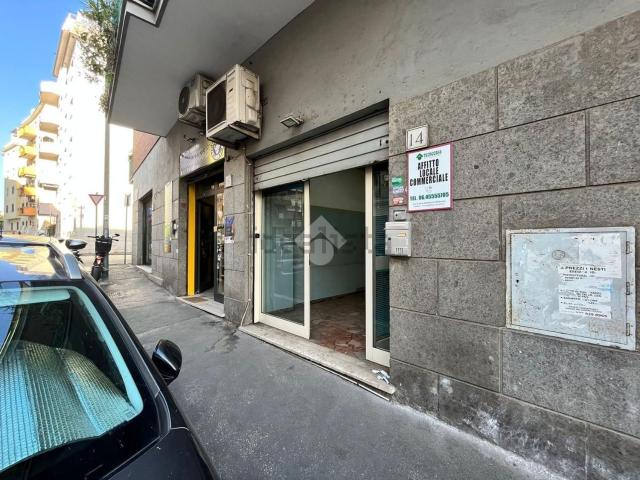 Locale in affitto di 30 m² in Via Arturo Calza, 14