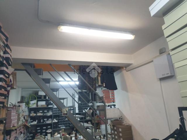 Locale in affitto di 30 m² in Via Attilio Ambrosini
