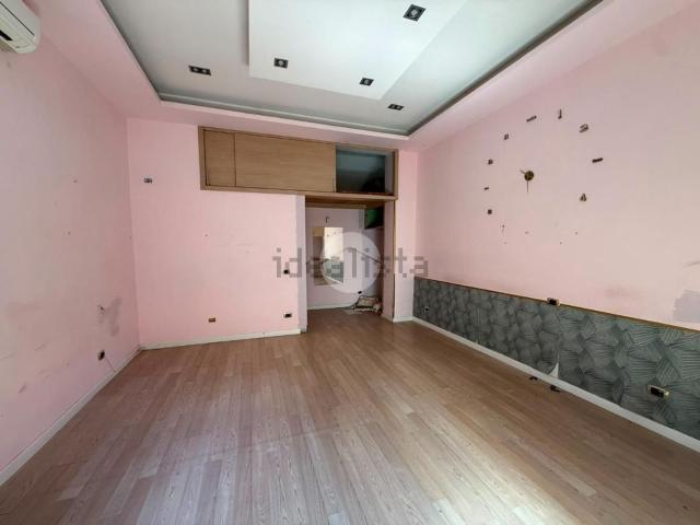 Locale in affitto di 30 m² in Via Carlo Carrà, 74