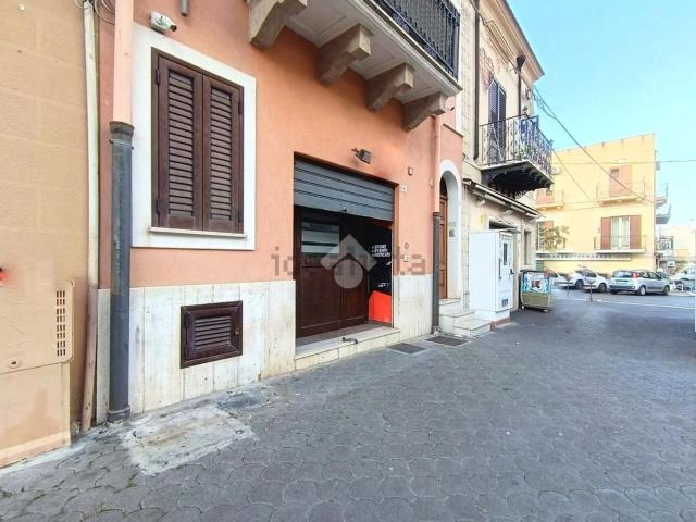 Locale in affitto di 30 m² in Via D. Sommariva, 91