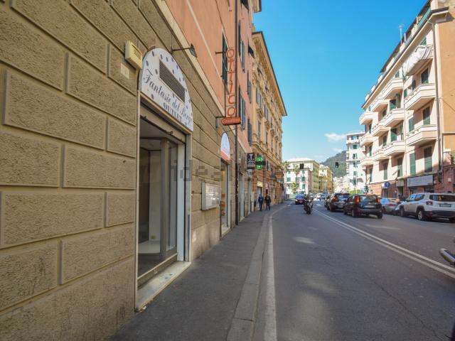 Locale in affitto di 30 m² in Via Don Giovanni Verità, 16