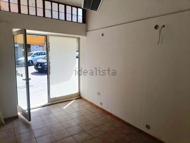 Locale in affitto di 30 m² in Via Fondazione Rockefeller, 5