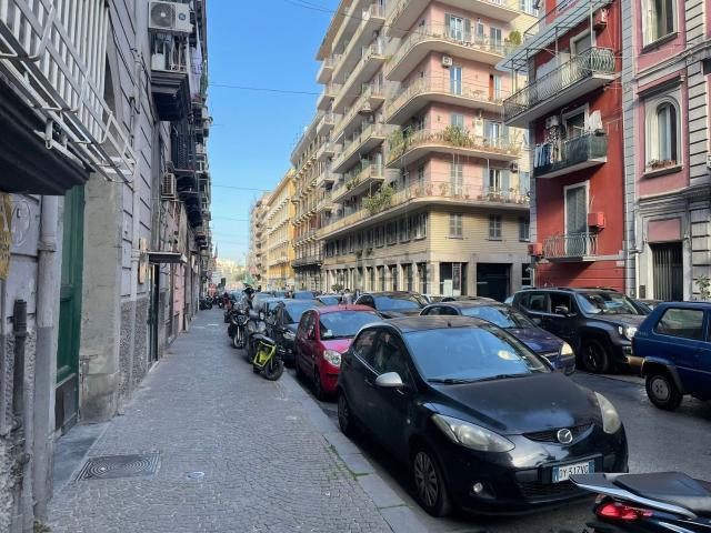 Locale in affitto di 30 m² in Via Piedigrotta, 49