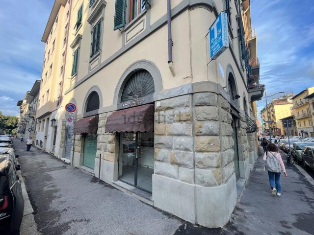 Locale in affitto di 30 m² in Via Scipione Ammirato