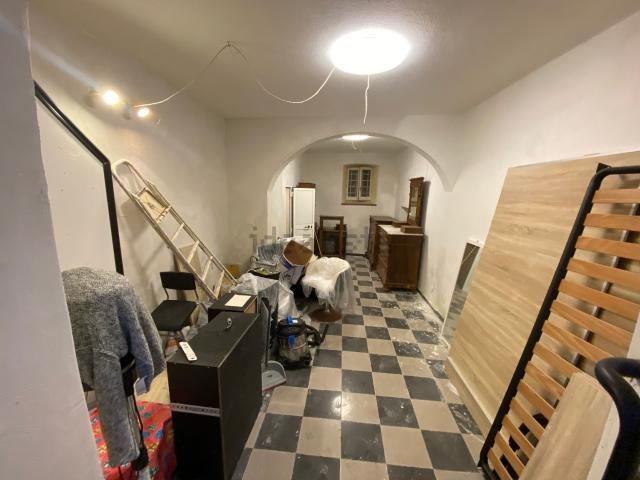 Locale in affitto di 30 m²