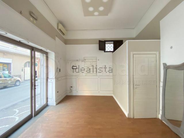 Locale in affitto di 30 m²