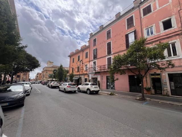 Locale in affitto di 30 m²