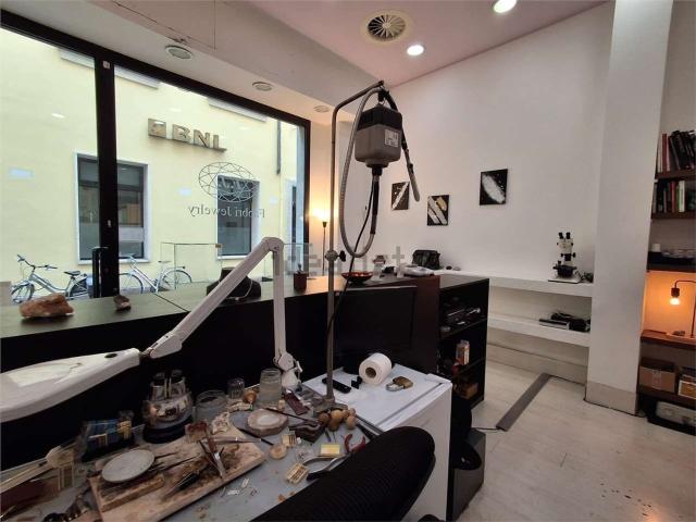 Locale in affitto di 30 m²