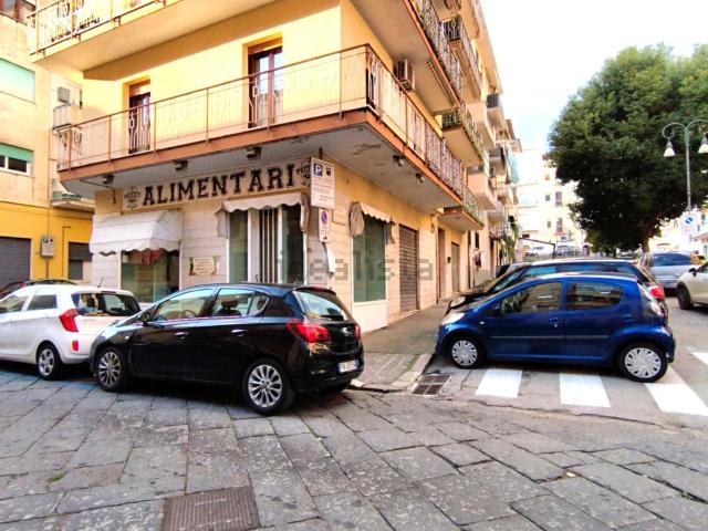 Locale in affitto di 31 m² in Via Angelo Rubino, 104
