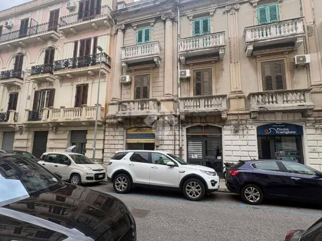 Locale in affitto di 31 m² in Via Argentieri, 36