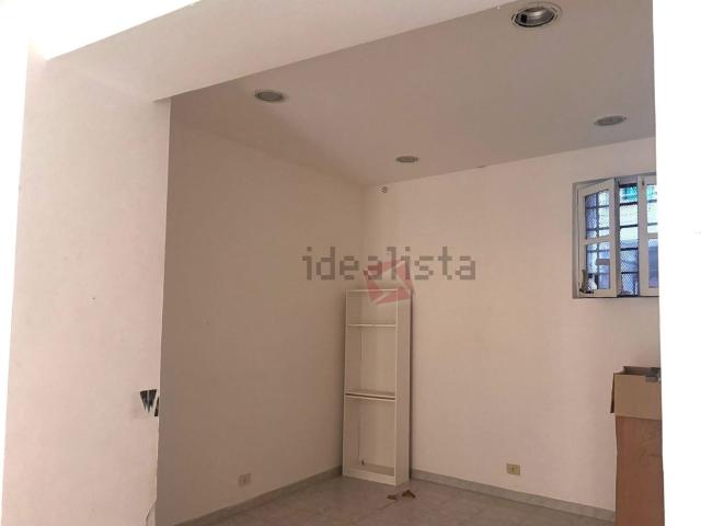 Locale in affitto di 31 m² in Via Guglielmo Oberdan