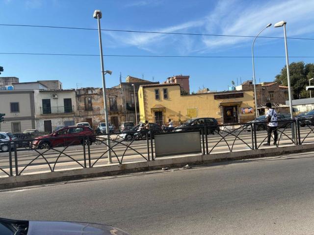 Locale in affitto di 31 m² in Via Leonardo da Vinci, 408