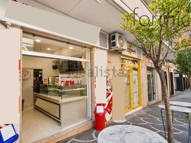Locale in affitto di 31 m² in Via Libertà