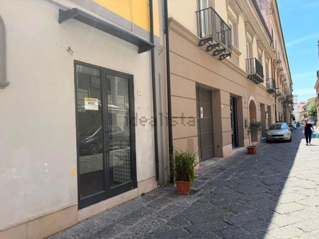 Locale in affitto di 31 m² in Via Raffaele Leonetti, 16