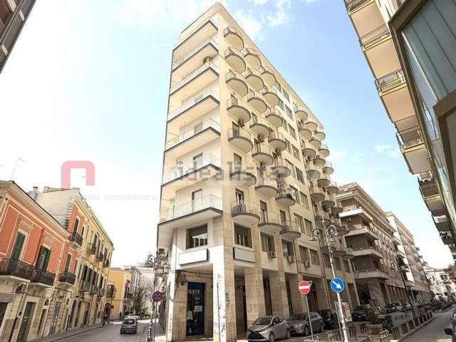 Locale in affitto di 320 m²