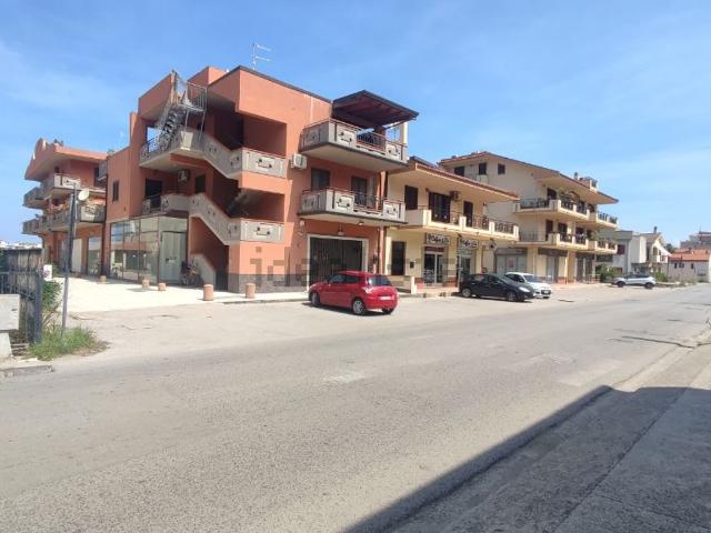 Locale in affitto di 320 m² in Via Consolare Antica, 168