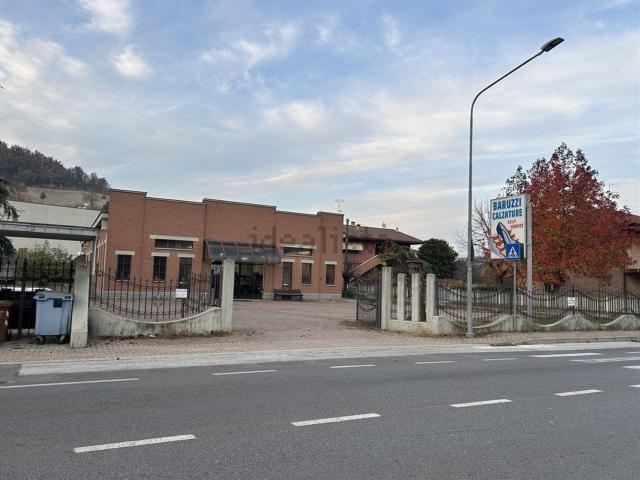 Locale in affitto di 320 m² in Corso Canale