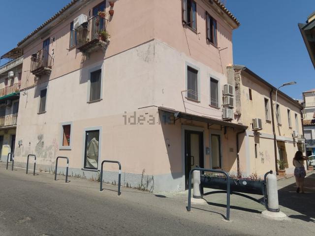 Locale in affitto di 32 m² in Piazza Dogana
