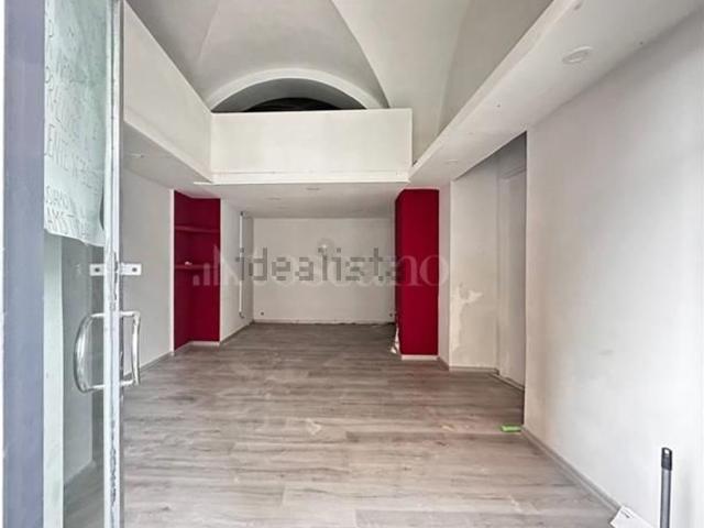 Locale in affitto di 32 m² in Via Etnea