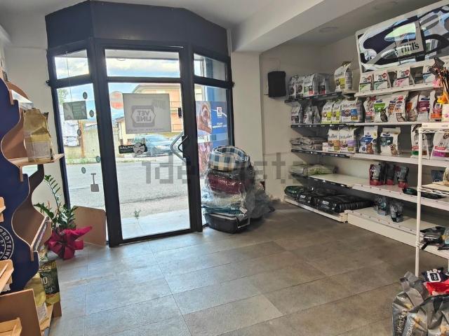 Locale in affitto di 32 m² in Via Fausto Gullo, 36