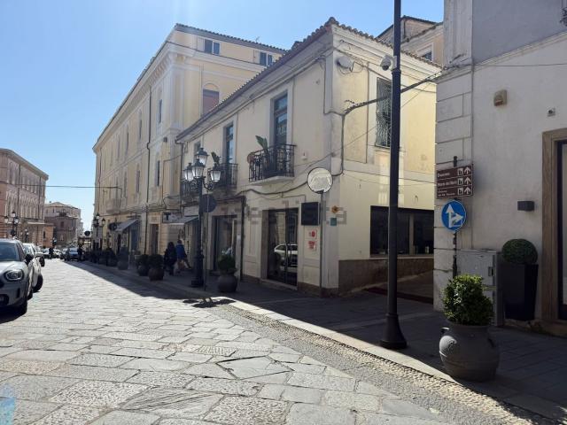 Locale in affitto di 330 m² in Corso Giuseppe Mazzini
