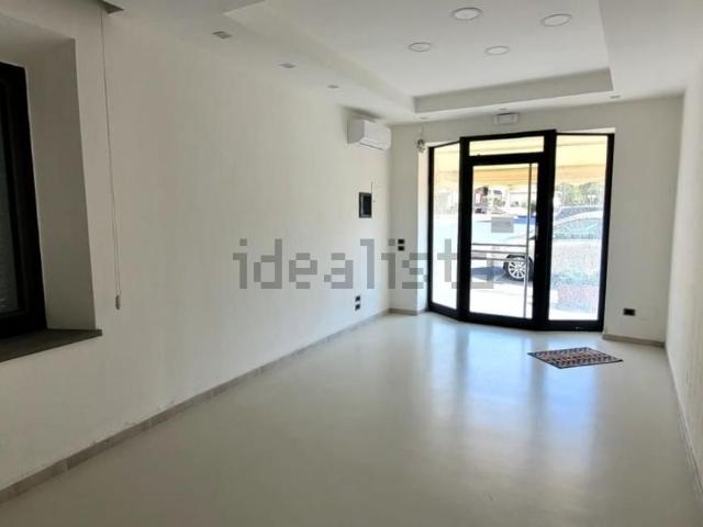 Locale in affitto di 37 m² in Via XX Settembre
