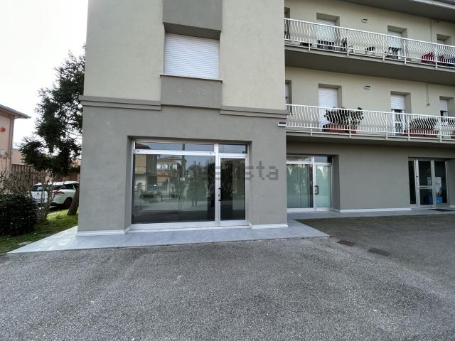 Locale in affitto di 37 m² in Via Dodici Morelli, 75