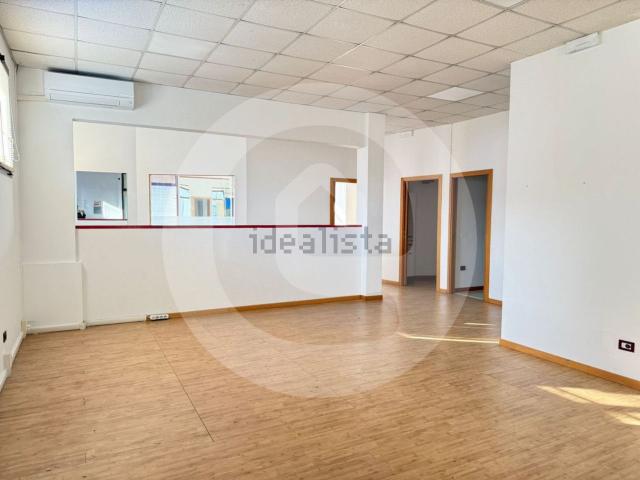 Locale in affitto di 340 m²